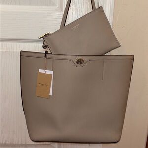 New with tags!!! Michael Kors Collection Monogramme Leather Classic Tote in Sand